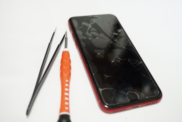 iPhoneの修理どこで修理するのが安心！？”総務省登録修理業者”